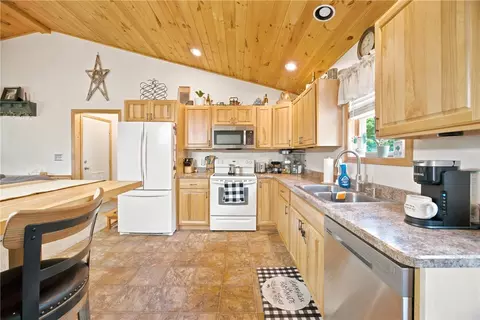 6031 Daniels Rd, Bath, NY 14810 photo 9