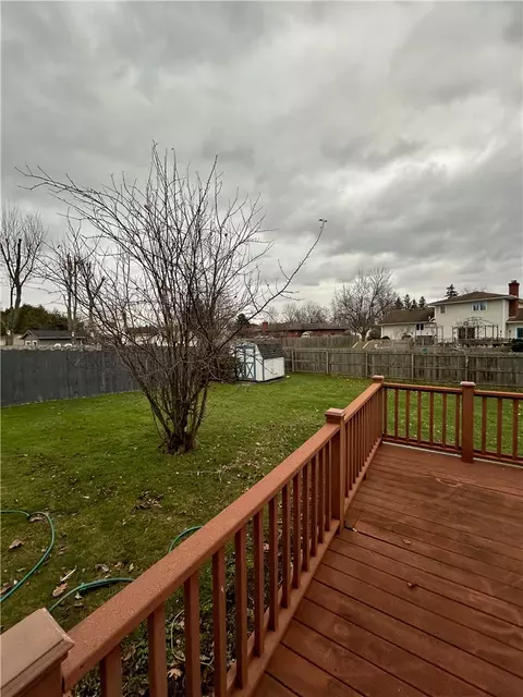 Exterior - 124 Granada Cir, Irondequoit, NY 14609 photo 3 of 8