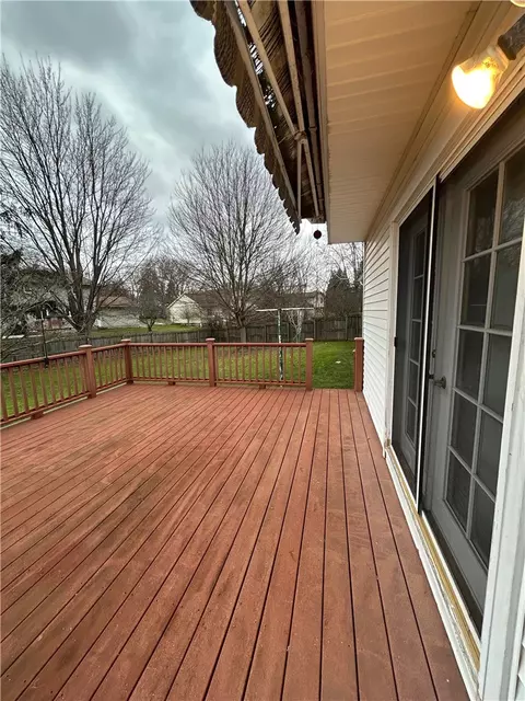 Exterior - 124 Granada Cir, Irondequoit, NY 14609 photo 2 of 8