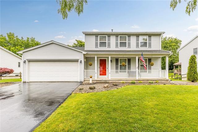 17 Sungrove Ln, Gates, NY 14624