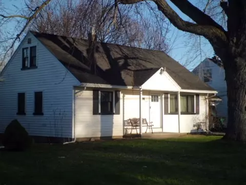 524 Howard Rd, Gates, NY 14624