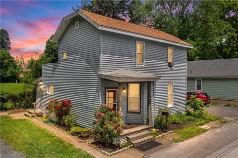 310 Cottage Pl, Elmira, NY 14904