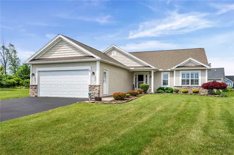 75 Kittling Ridge Ln, Greece, NY 14612
