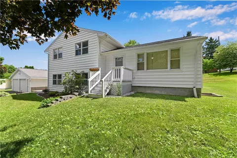 12 Orchard Ln, Milo, NY 14527