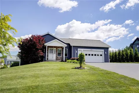 4538 Lake Ridge Dr, Canandaigua, NY 14424