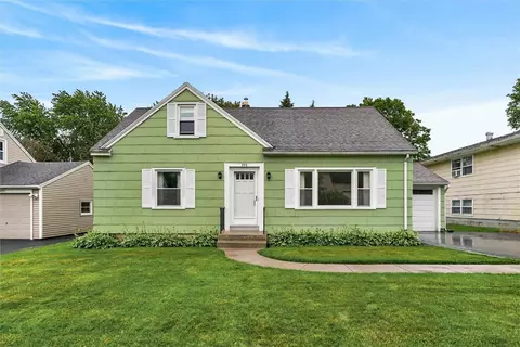 399 Westchester Ave, Irondequoit, NY 14609