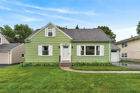 399 Westchester Ave, Irondequoit, NY 14609