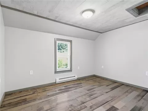 Bedroom - 1024 Davis Rd, Corning, NY 14830 photo 3 of 3