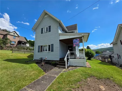 19 Blaine St, Hornell, NY 14843