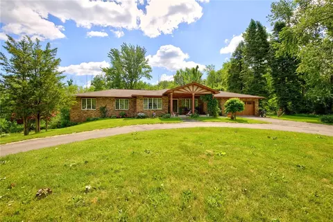 452 Plank Rd, Macedon, NY 14502