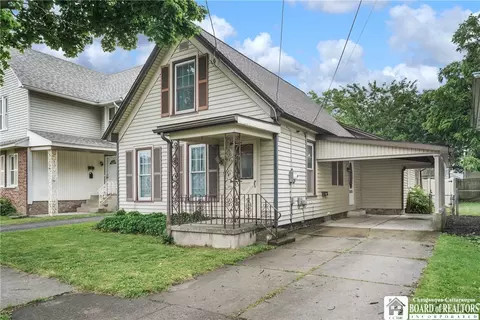 175 Waterman St, Lockport, NY 14094
