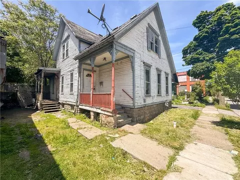 15 Centennial St, Rochester, NY 14611
