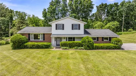 7374 Trillium Trl, Victor, NY 14564