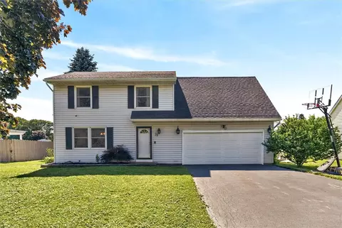 33 Loyalist Ave, Chili, NY 14624