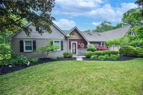 7160 Gillis Rd, Victor, NY 14564
