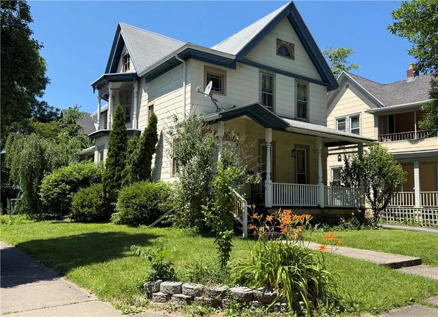 39 Edmonds St, Rochester, NY 14607