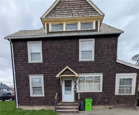 32 W William St, Bath, NY 14810