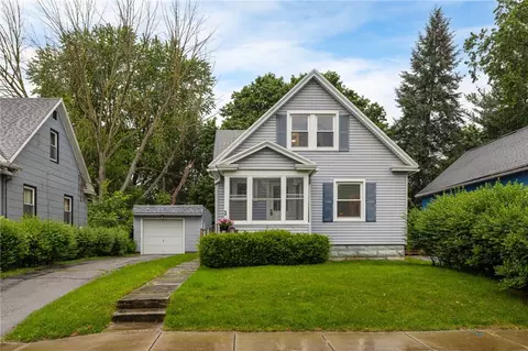 95 Akron St, Rochester, NY 14609