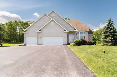 3420 Rose Rd, Batavia, NY 14020