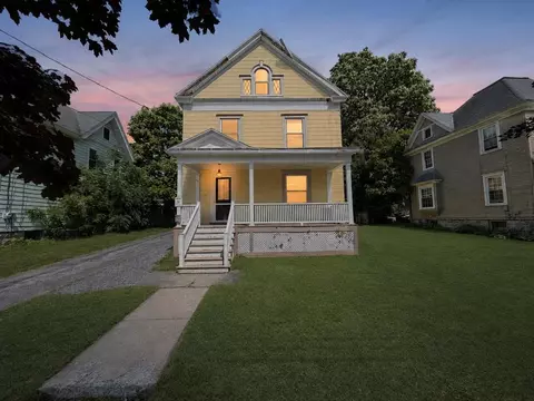 68 Steel St, Auburn, NY 13021