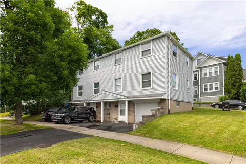 470 Blossom Rd, Rochester, NY 14610