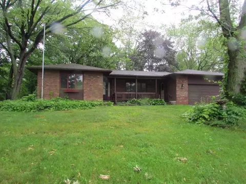 452 Carlsam Dr, Irondequoit, NY 14609