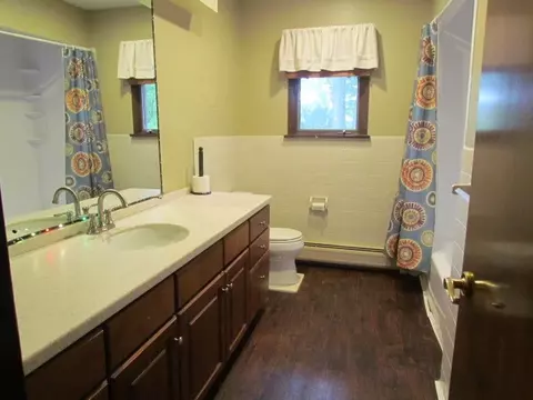 Bath - 452 Carlsam Dr, Irondequoit, NY 14609 photo 2 of 2