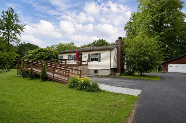 2537 Edwards Rd, Waterloo, NY 13165