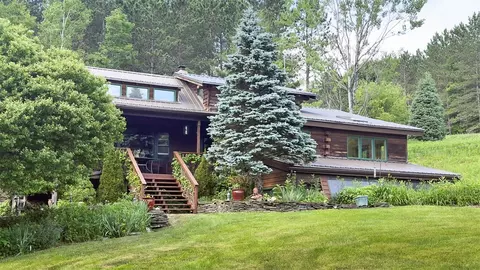 208 Pottery Ln, Otsego, NY 13326