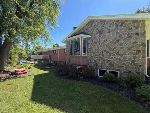 Exterior - 10 Pine Tree Cir, Rush, NY 14543 photo 5 of 13