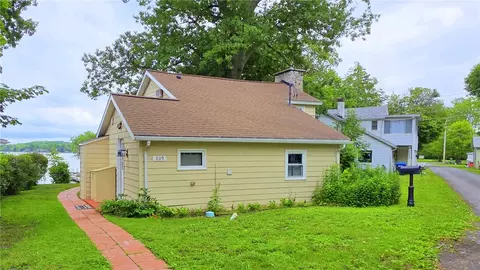 Exterior - 809 Farleys Point Rd, Springport, NY 13160 photo 4 of 5