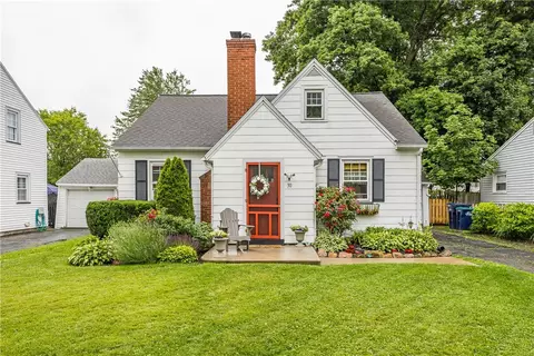 30 Cliffordale Park, Irondequoit, NY 14609