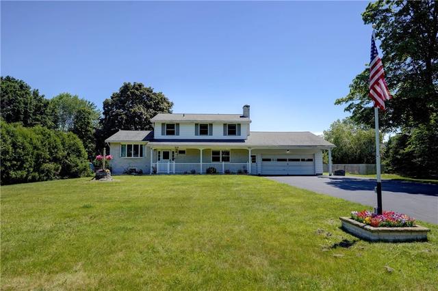316 Webster Rd, Webster, NY 14580