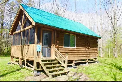 330 Cummings Rd, Sandy Creek, NY 13142