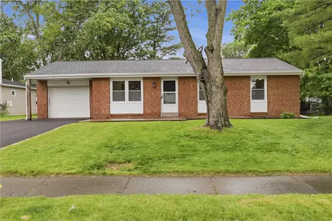 23 Cross Gates Rd, Gates, NY 14606