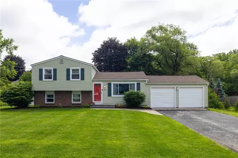 1871 Dalton Rd, Lima, NY 14485