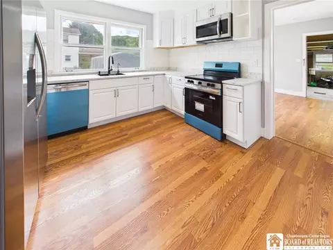 Kitchen - 42 Elm St, Eldred, PA 16731 photo 4 of 4