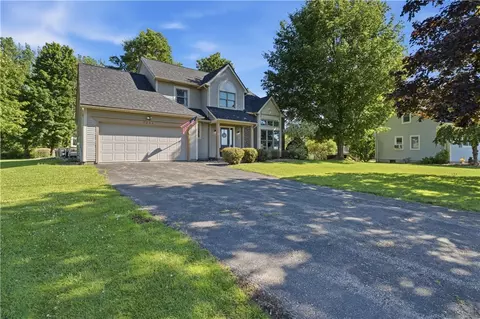 7260 Pear Tree, Ontario, NY 14519
