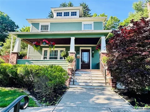 24 E 2nd St, Corning, NY 14830