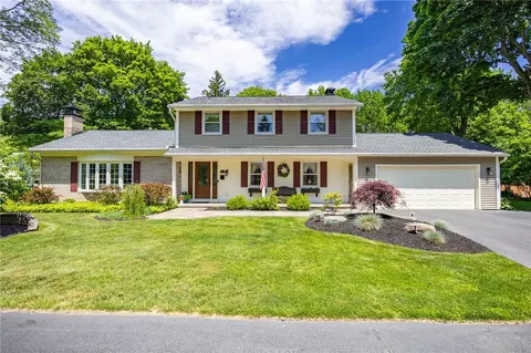 6 Von Deben Ln, Irondequoit, NY 14617