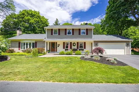 6 Von Deben Ln, Irondequoit, NY 14617