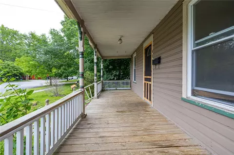 409 E Miller St, Arcadia, NY 14513 photo 3