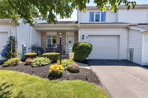 23 Dearfield Ct, Perinton, NY 14450
