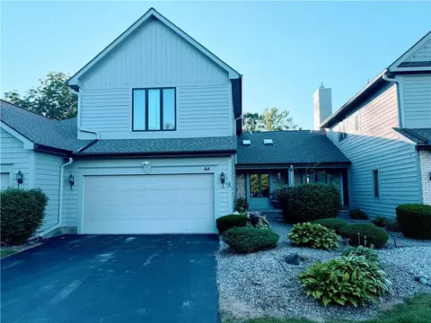 64 Wood Run Cmns, Greece, NY 14612