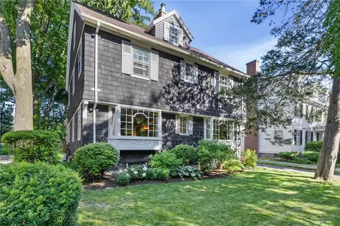 83 Berkeley St, Rochester, NY 14607