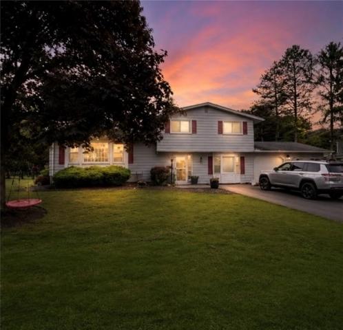 118 Ivy Ln, Syracuse, NY 13219