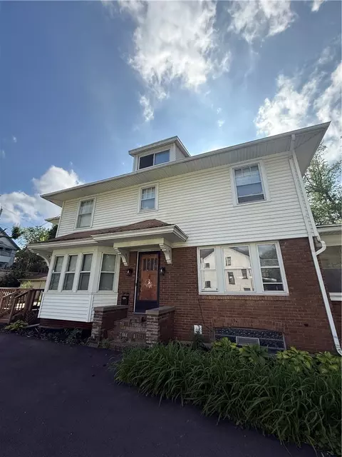 65 Alameda St, Rochester, NY 14613
