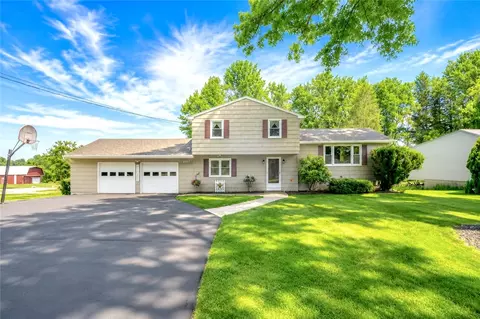 4317 Cream Ridge Rd, Macedon, NY 14502