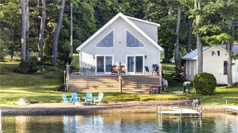 Exterior - 507 E Lake Rd, Milo, NY 14527 photo 1 of 8