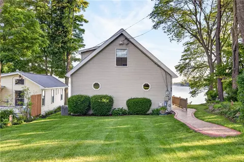 Exterior - 507 E Lake Rd, Milo, NY 14527 photo 4 of 8